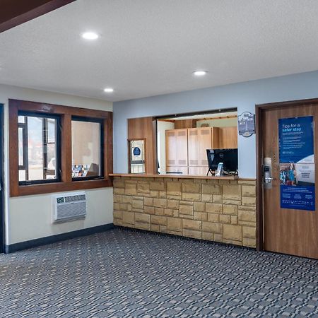 Super 8 By Wyndham Livingston Yellowstone Buitenkant foto