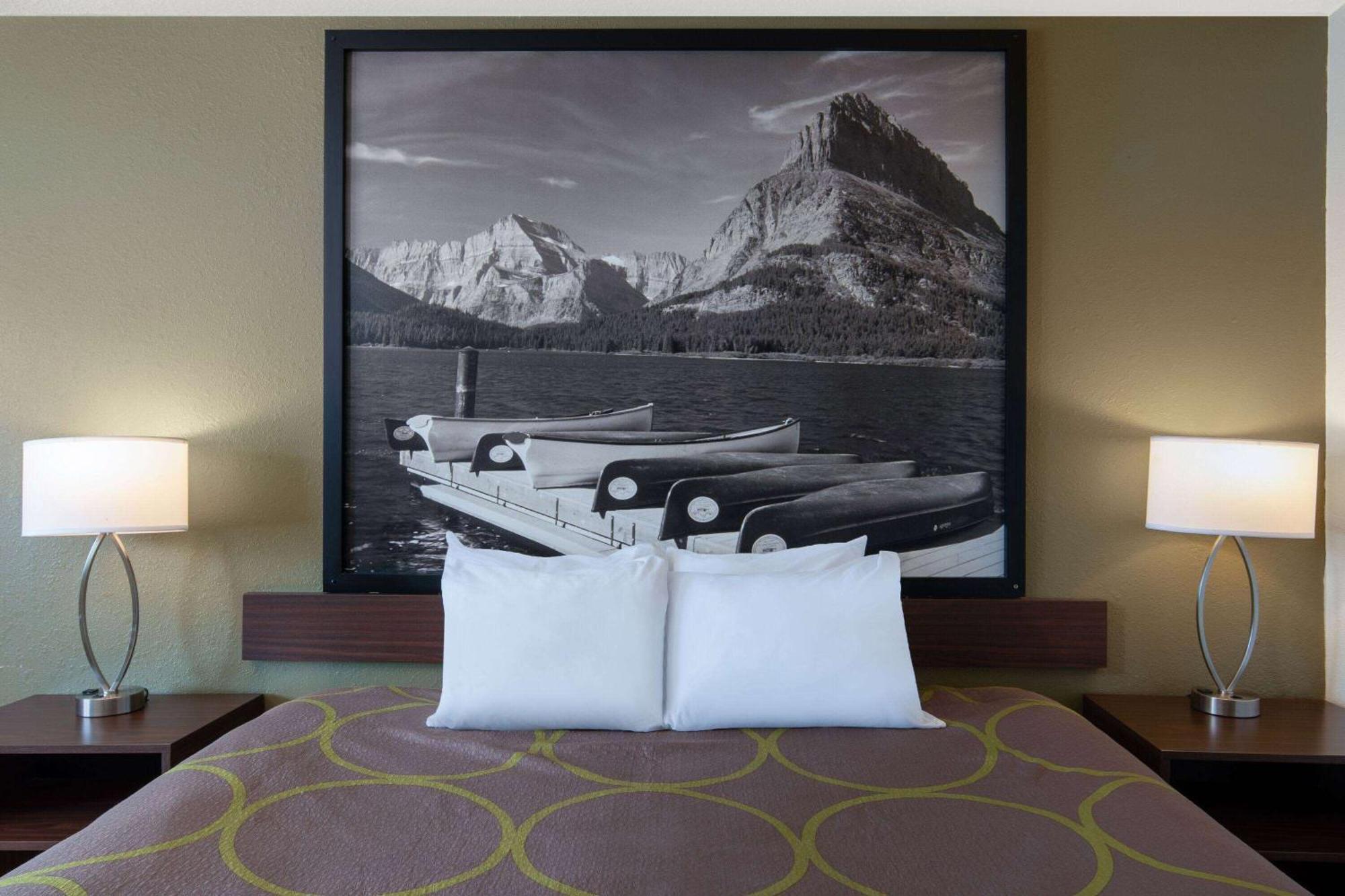 Super 8 By Wyndham Livingston Yellowstone Buitenkant foto